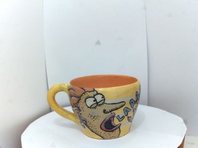 Kop med dame der synger laaaaaa